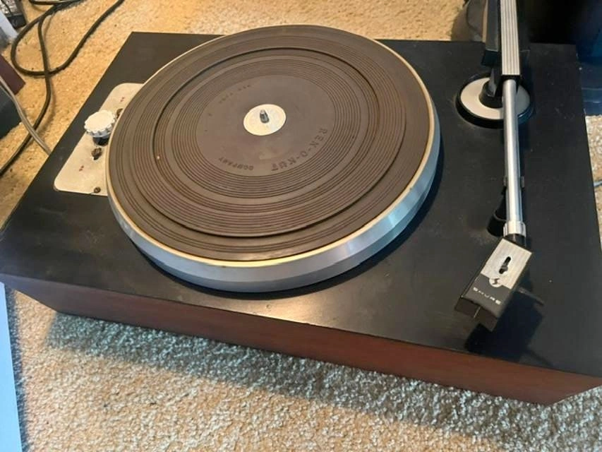 Vintage Rek-O-Kut Rondine Jr. L-34 Turntable & Shure Tonearm