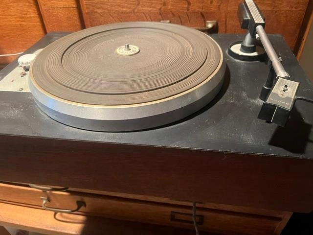 Vintage Rek-O-Kut Rondine Jr. L-34 Turntable & Shure Tonearm - photo 5