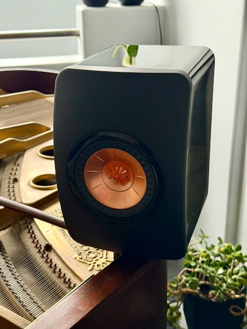 KEF LS50 (High Gloss Piano Black) Bookshelf Passive speakers - photo 3