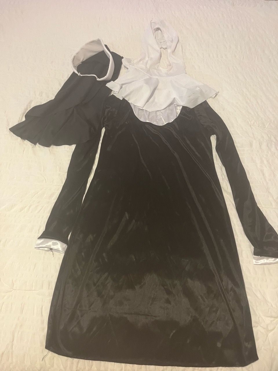 Adult Nun Halloween Costume Dress with Headpiece - photo 4