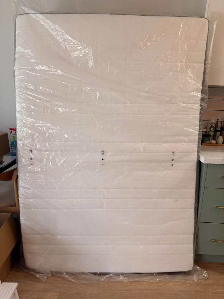 IKEA FJELLSE double bed + MORGEDAL mattress - photo 2