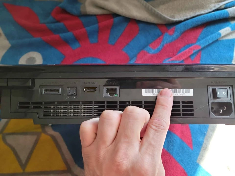 PS3 Phat CECHH01 w/ Controller, HDMI, & power cable - Cleaned & - photo 3