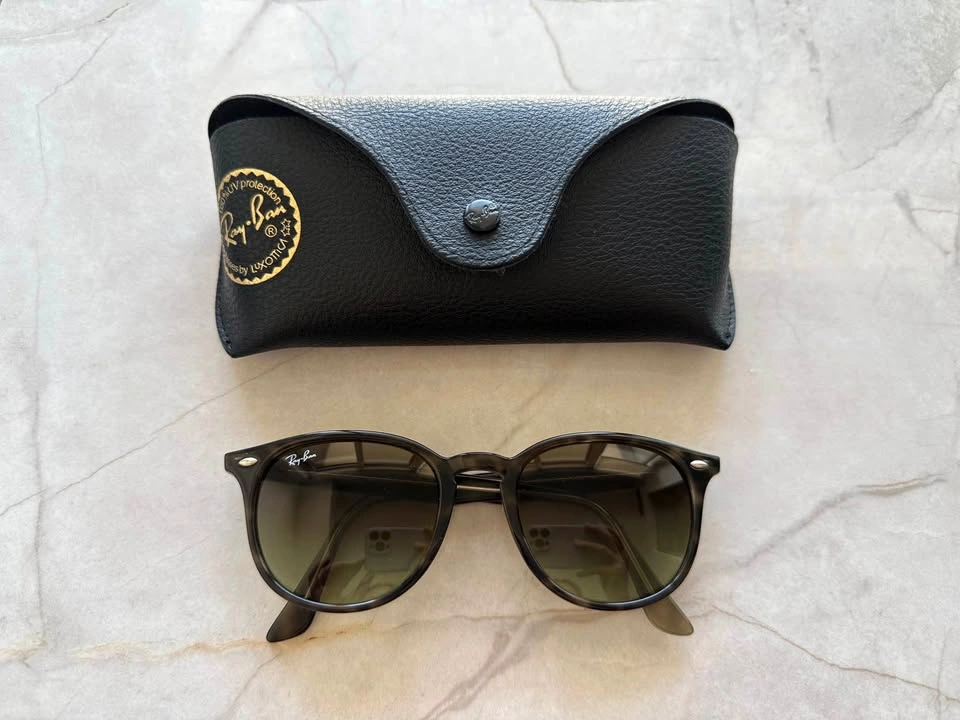Ray Ban RB4259 Sunglasses