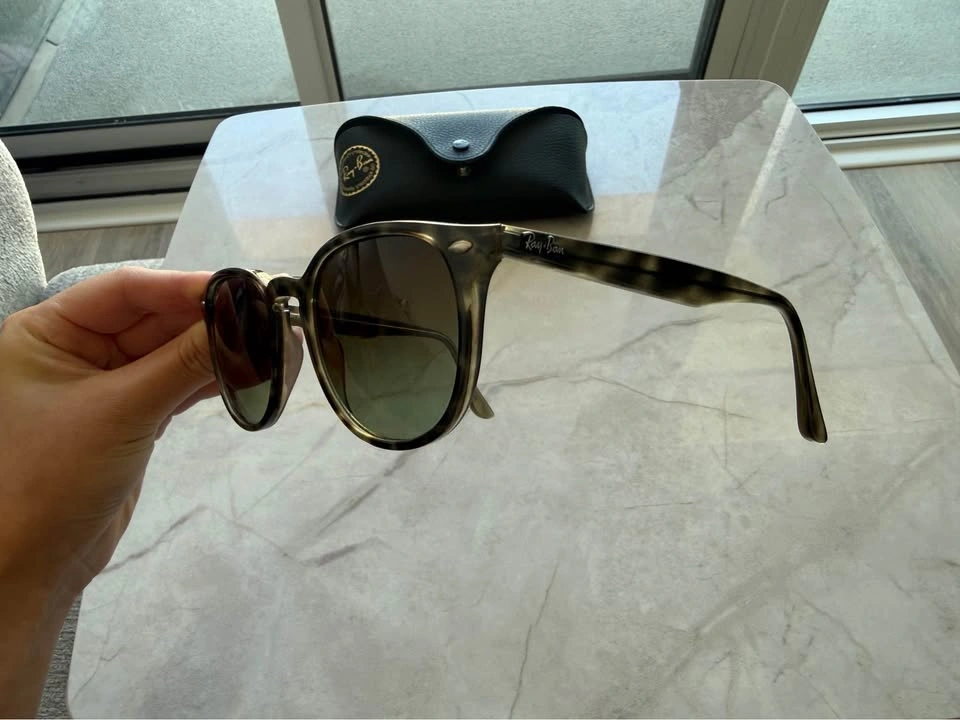 Ray Ban RB4259 Sunglasses - photo 3