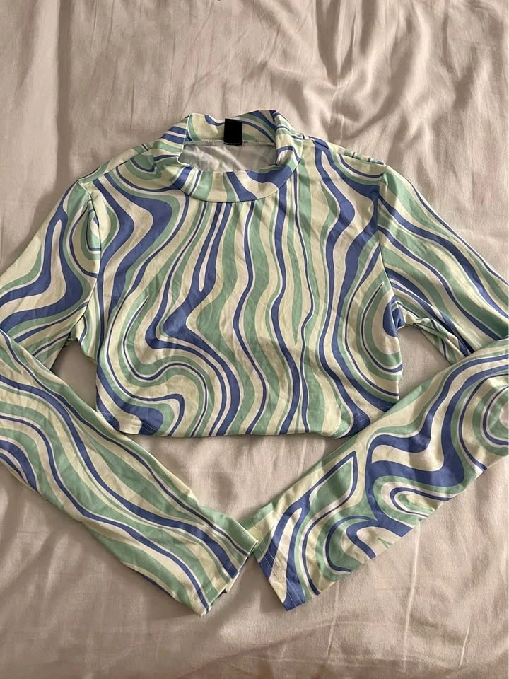 Clothes for sale - Closet clear out