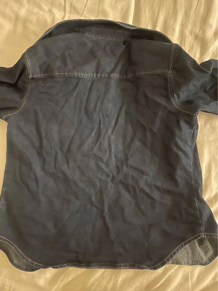 Calvin Klein jeans crop sleeve top (thrifted) M - photo 3