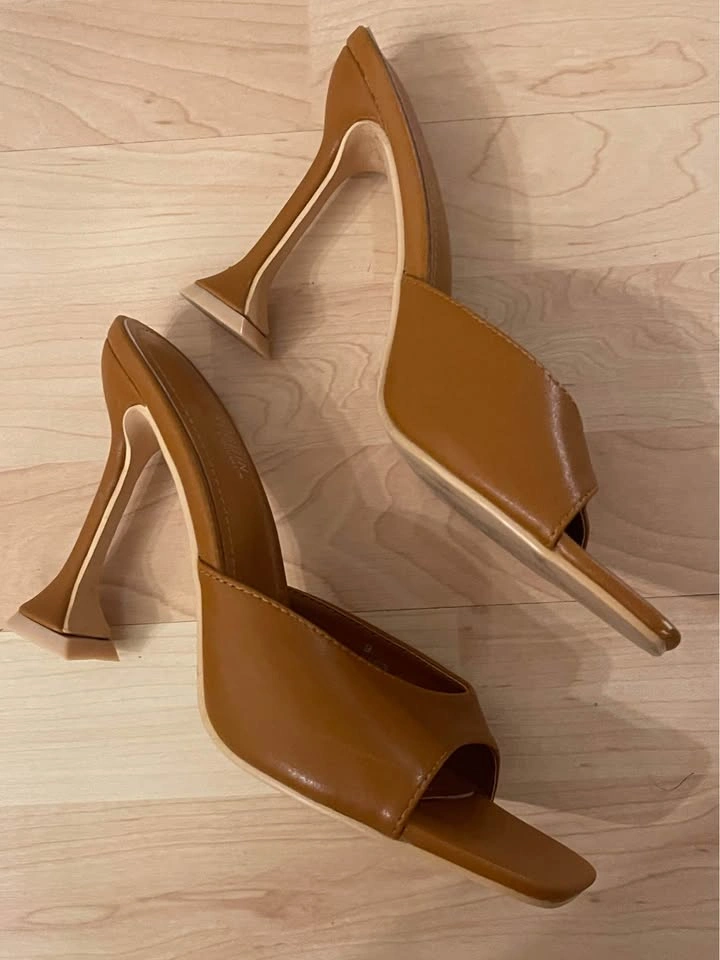 Cape Robbin Mule Heels Size 9 - photo 2