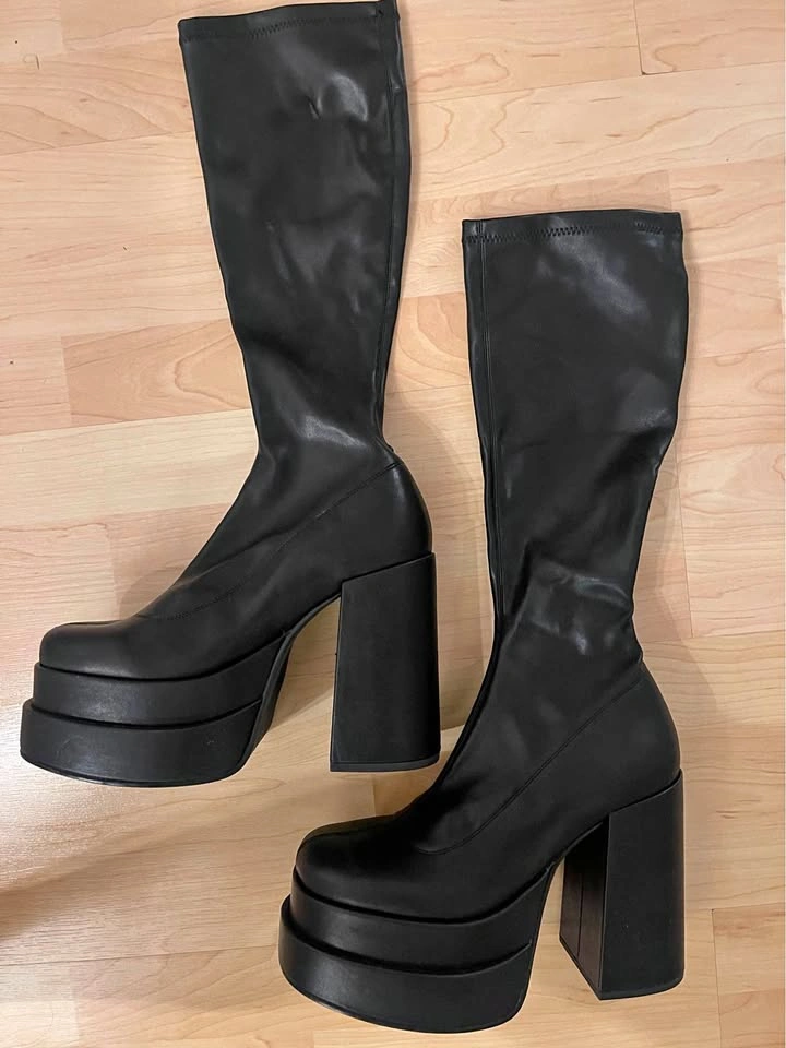 Steve Madden Cypress Women’s Size 9 Vegan Leather Boots