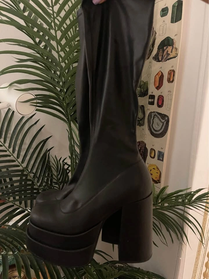 Steve Madden Cypress Women’s Size 9 Vegan Leather Boots - photo 2