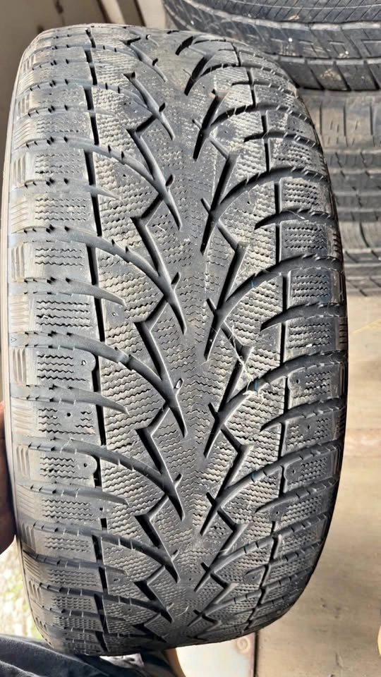285/45R22 114T Winter Tire one