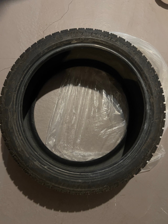 Michelin 235/40 R19 X-Ice Winter Tires - photo 3
