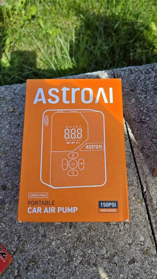AstroAI AIRUN L7Mini Portable Car Air Pump
