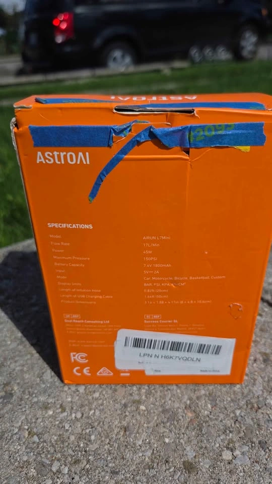 AstroAI AIRUN L7Mini Portable Car Air Pump - photo 3