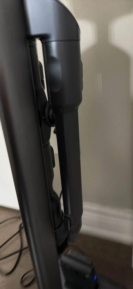 Samsung vacuum from Costco - photo 4