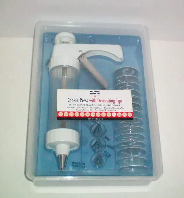 Kuhn Rikon Cookie Press with Discs Tips and Box thumbnail