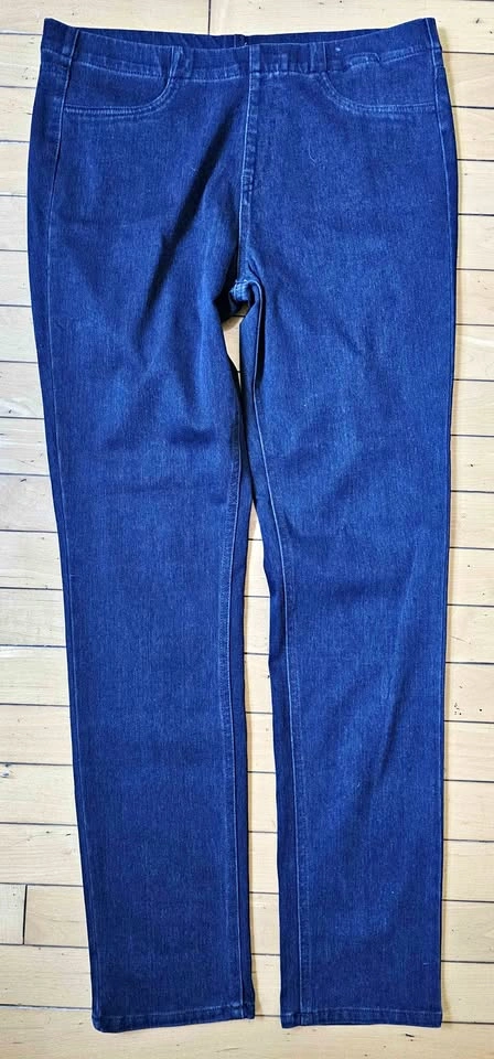 UNIQLO Dark Wash Ultra Stretch Denim Leggings Pants - Size XL