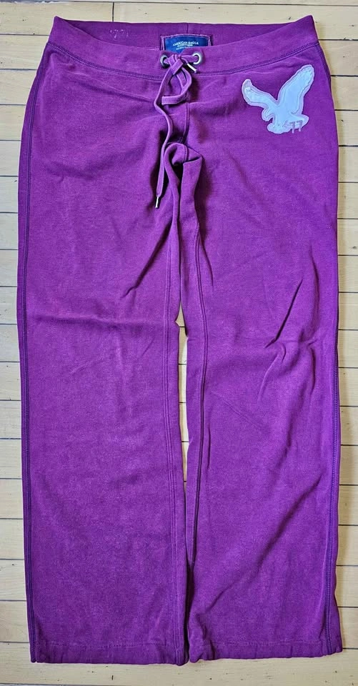 AMERICAN EAGLE Y2K Purple Fleece Graphic Sweatpants - Size M