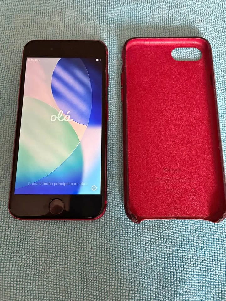 iPhone SE (2020, 2nd Gen) - 64GB - Unlocked - (PRODUCT)RED + Cas