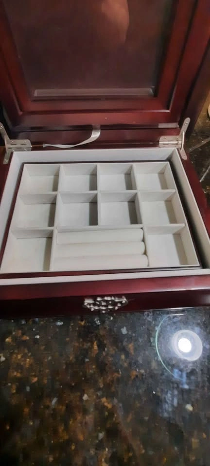 Cherry Wood Jewelry Box with Glass Lid - photo 2