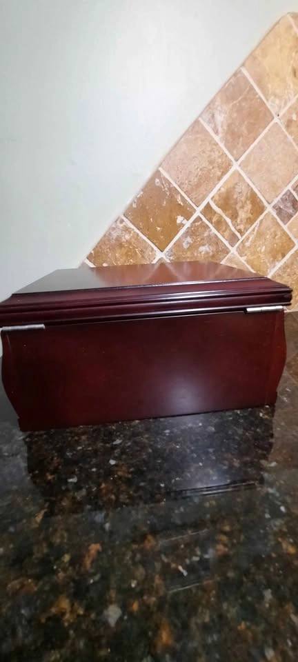 Cherry Wood Jewelry Box with Glass Lid - photo 3