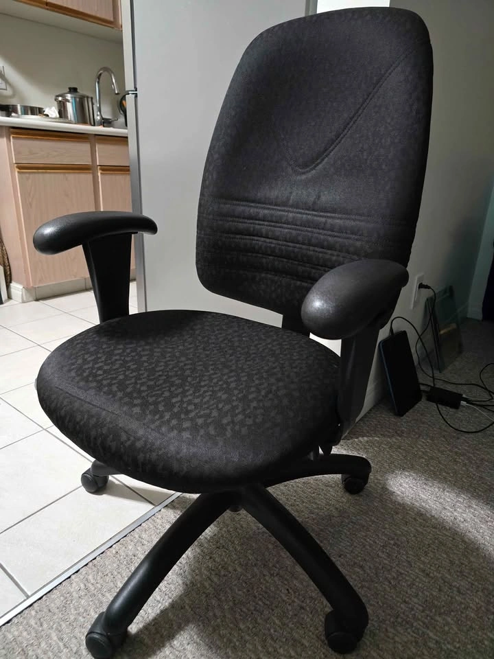 Desk chair - photo 3