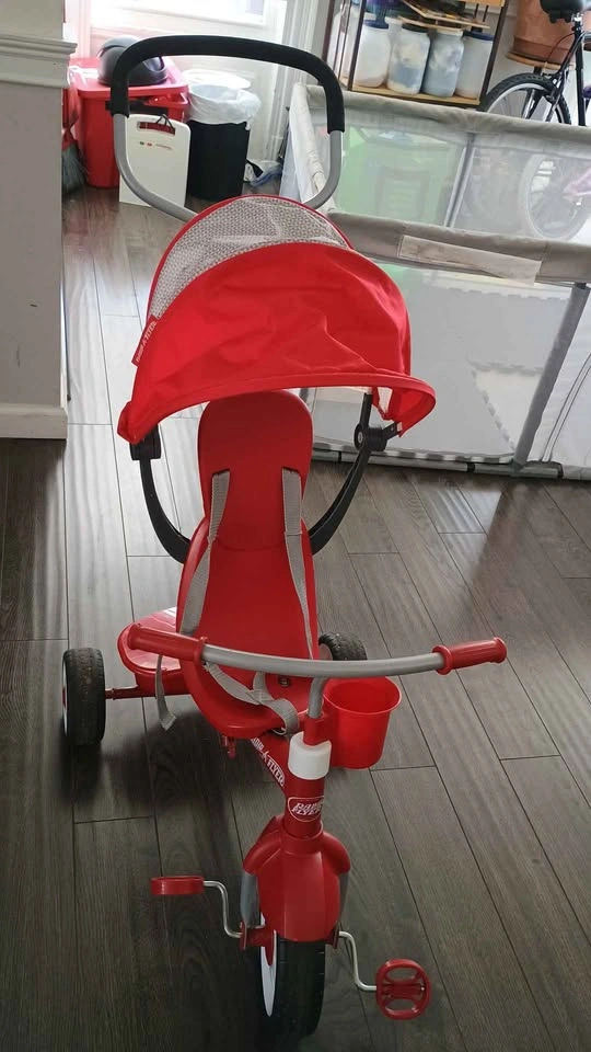 Radio Flyer Tricycle - photo 4