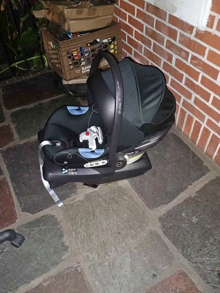 Baby safety seat