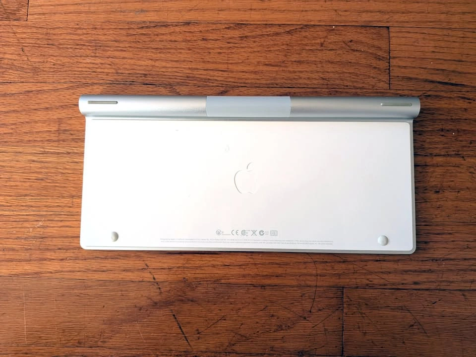 Apple Wireless Keyboard A1314 (Japanese Version) - photo 5