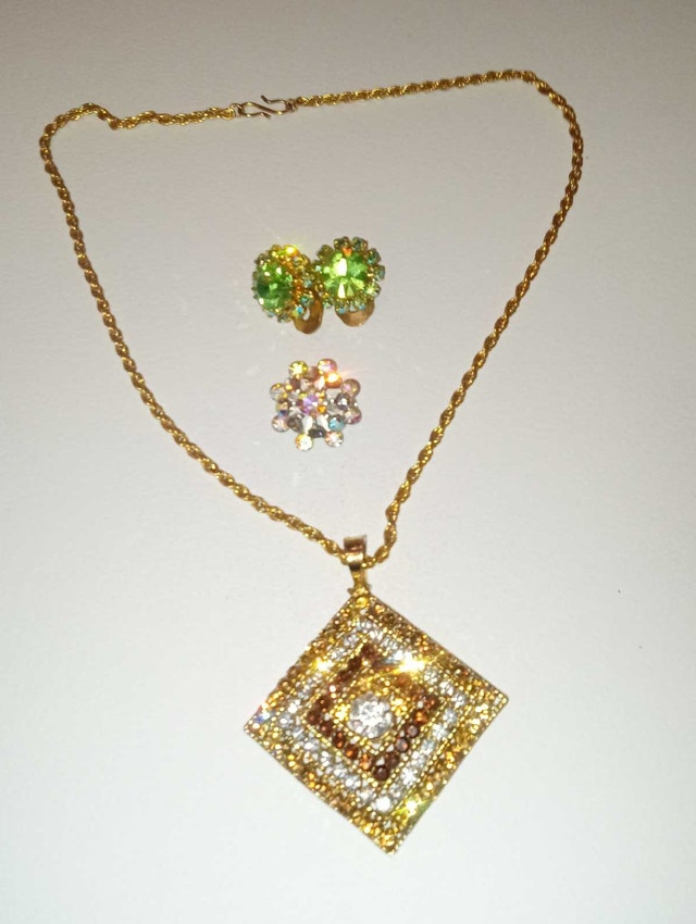 Vintage Mixed Rhinestone/Crystal Costume Jewelry Lot