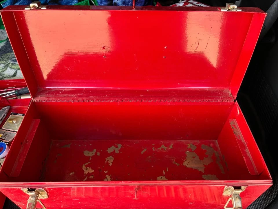 Vintage Red Metal Toolbox with Removable Interior Tray - photo 2