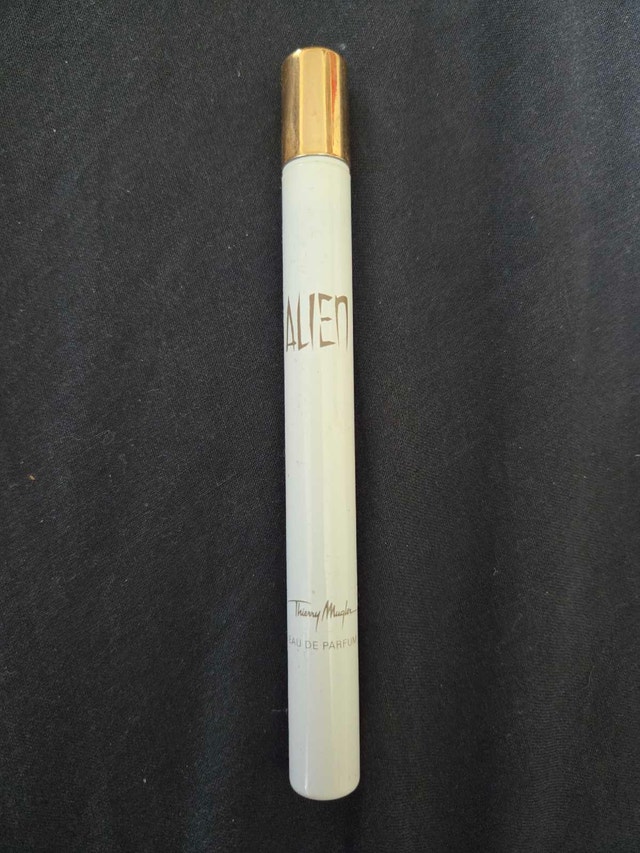 Muglier Alien travel spray