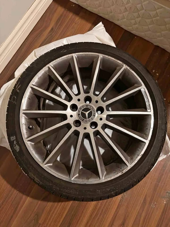 Original 19" OEM Mercedes CLA 250 AMG Rim