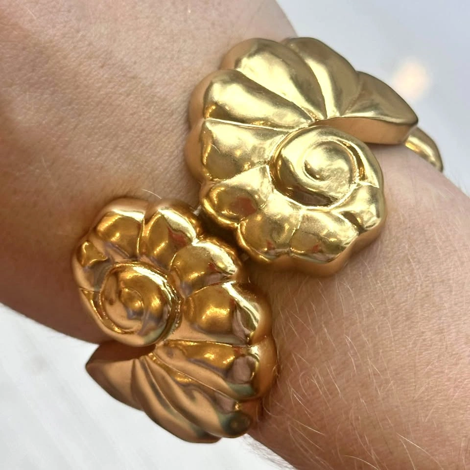 J.Crew Gold-Tone Seashell Cuff Bracelet