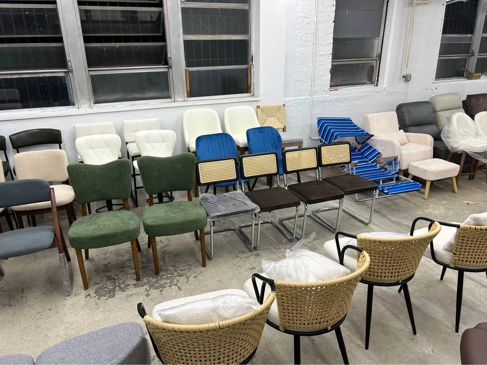 New Furniture Sale: Sofas & Bar Stools - photo 3
