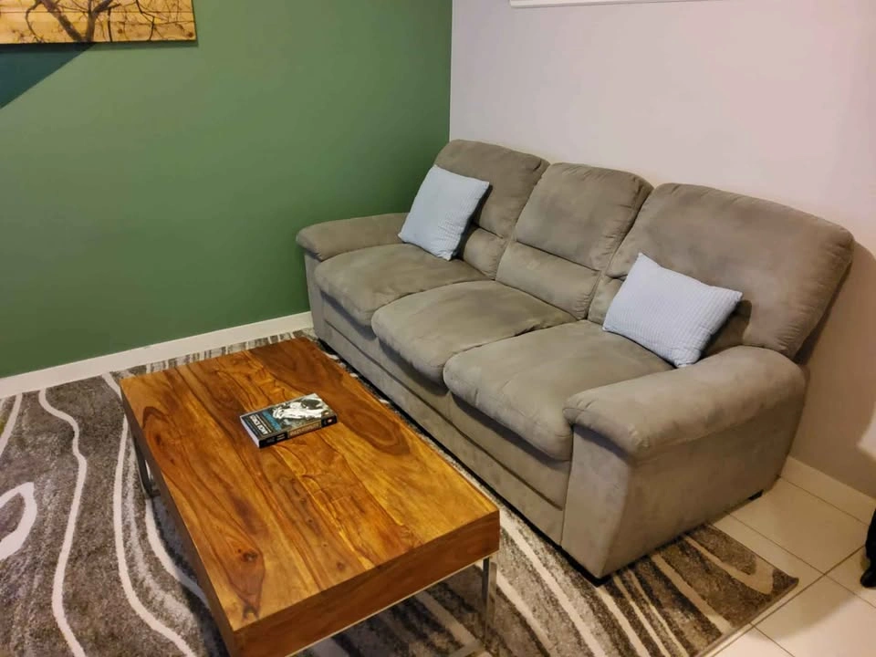 Couch for sale - photo 2
