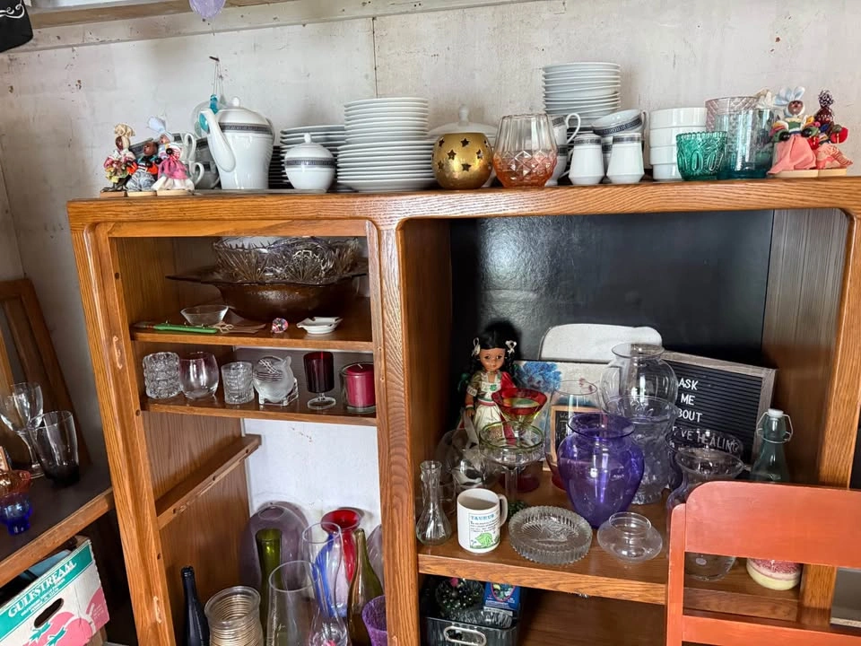 Garage Sale! - photo 2