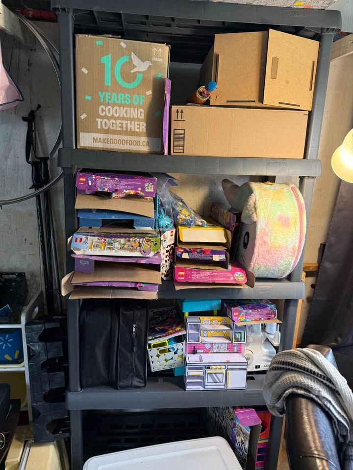 Garage Sale! - photo 5