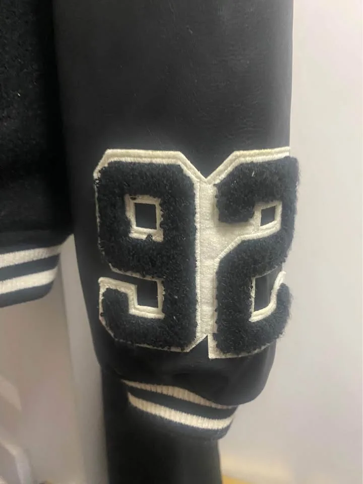 H&M jacket image indicator(3)