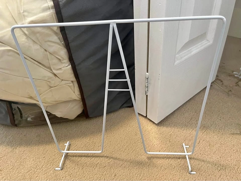 Set of 6 closet dividers for wire shelves