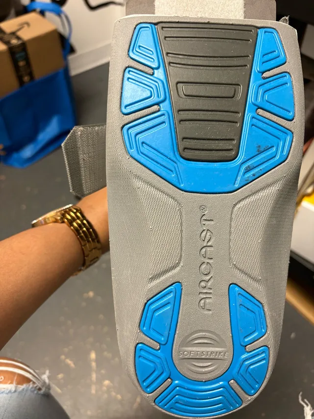 Aircast Long Boot Size M & Even-Up Shoe Balancer image indicator(3)