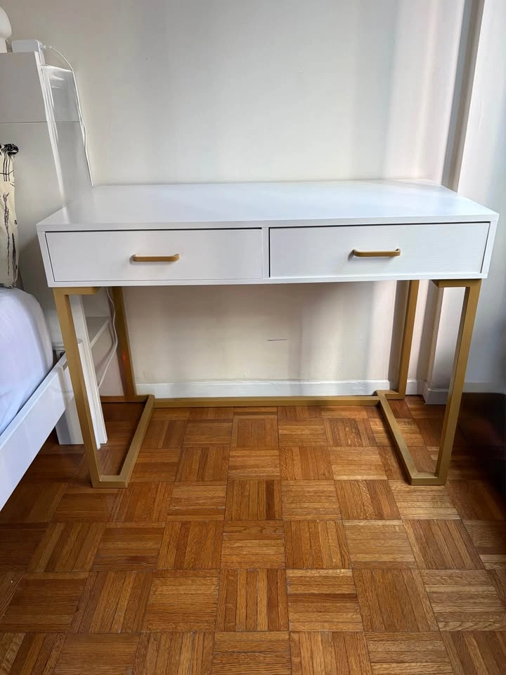 Writing desk (39.37”W x 19.7”D x 29.9”H) - photo 4