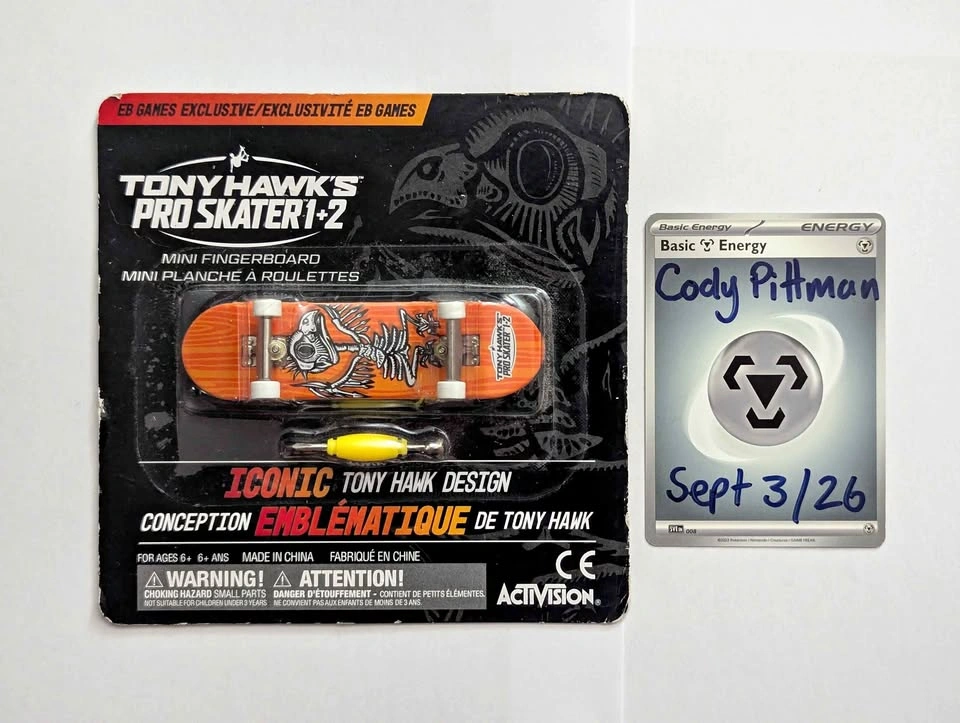 NEW EB Games Exclusive THPS 1+2 Mini Fingerboard