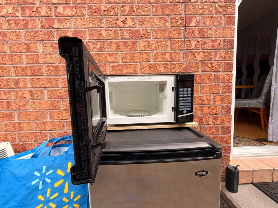 RCA RMW733-BLACK Microwave Oven - photo 5