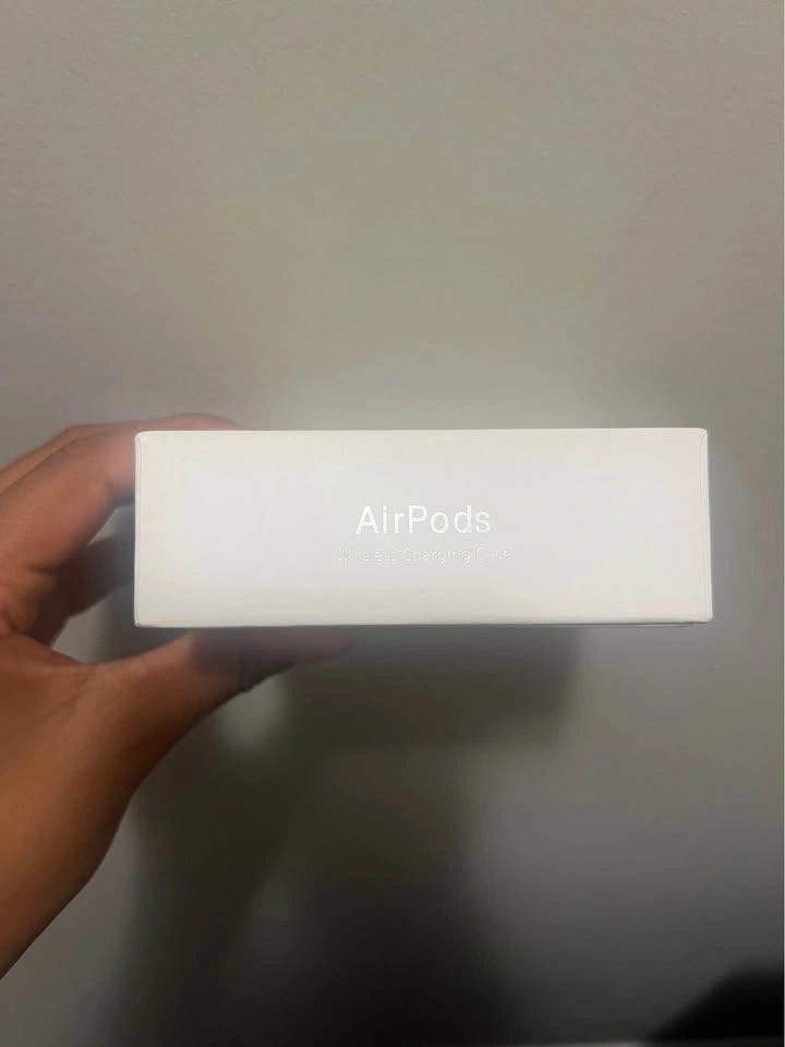 Apple AirPods 2nd generation - photo 4