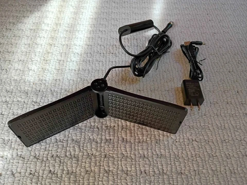 Antop Versa AT-250X2 Indoor Smartpass Amplified HDTV Antenna