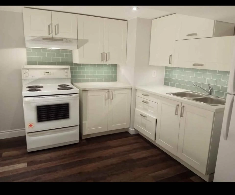 one bedroom basement apt - $1,500/month all utilities included - photo 2