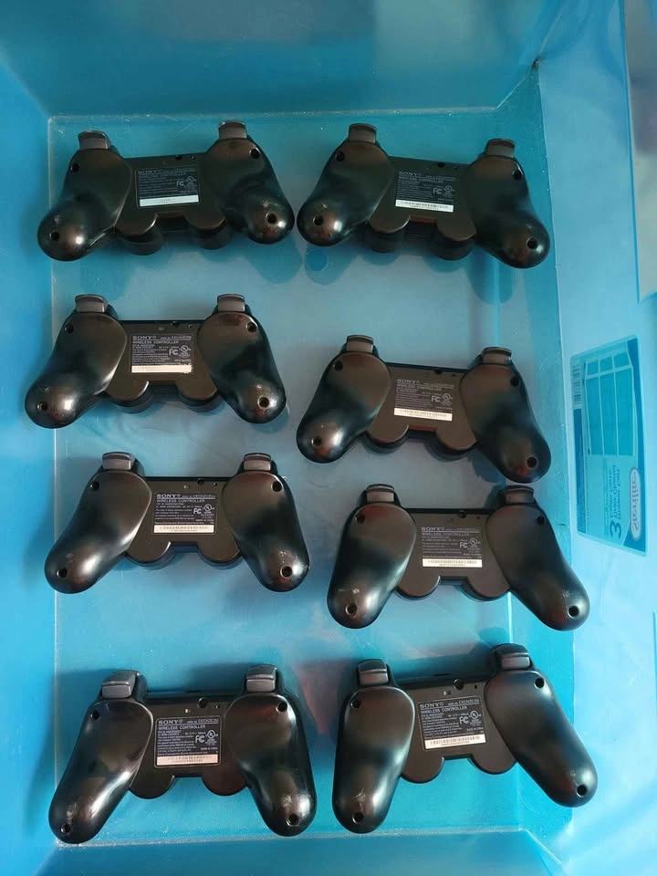 Playstation 3 DualShock Controllers - Cleaned & Tested - photo 2