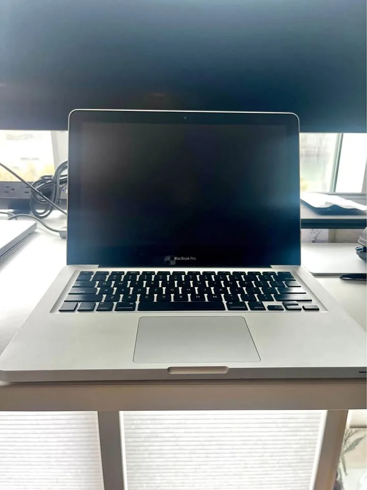 MacBook Pro 13” Mid 2009 thumbnail