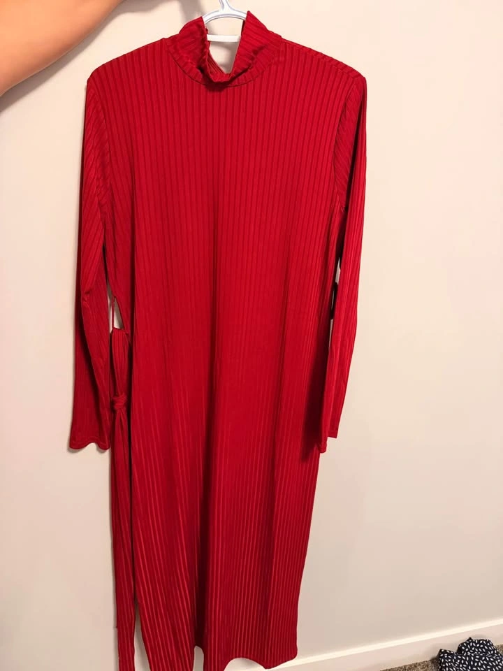 Women's Dresses & Clothing Bundle - 5 Items - photo 5