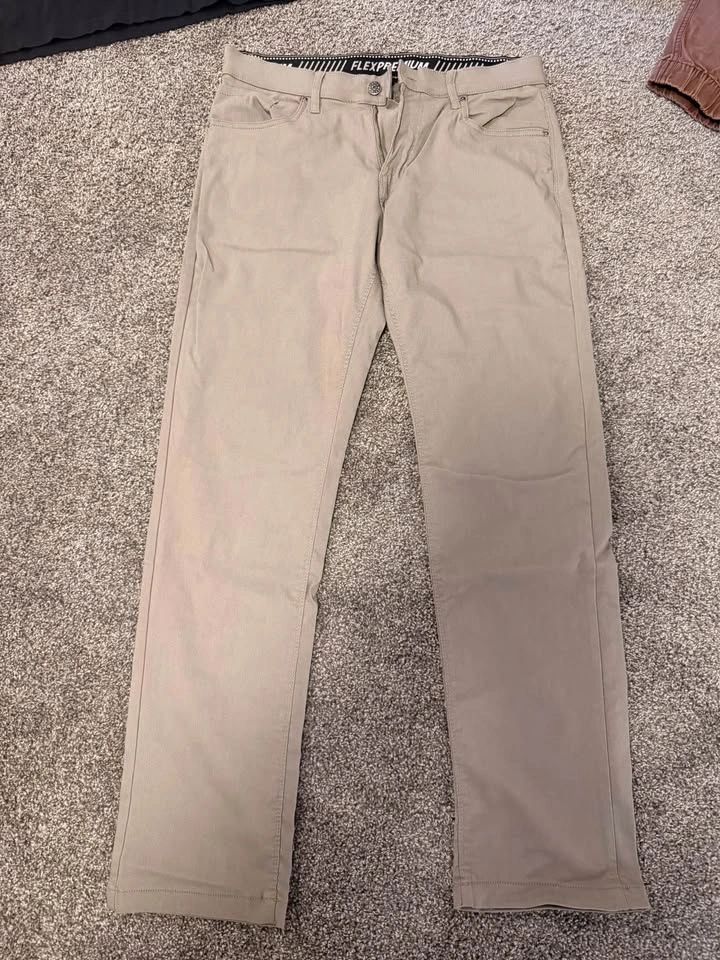 Men's Clothing Bundle – 2 pants $5 each - photo 3